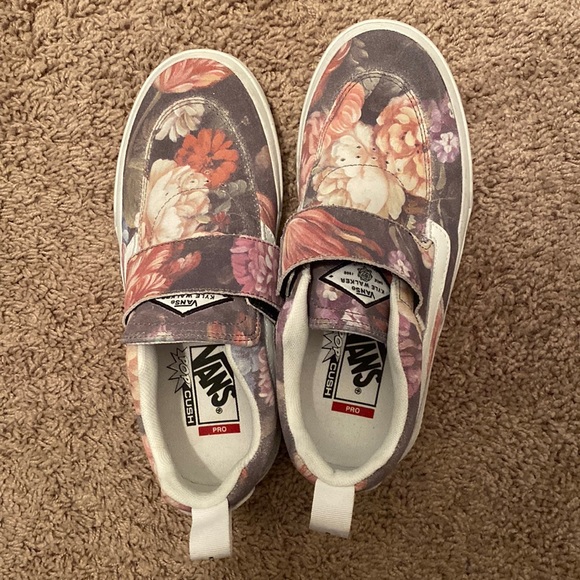 Vans Shoes - Vans floral pop Cush Velcro